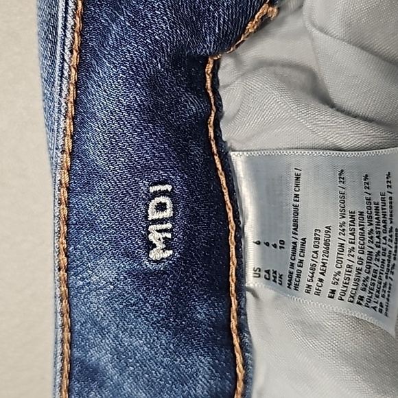 AMERICAN Eagle super super stretch size 6 medium rise jean shorts - Picture 7 of 8